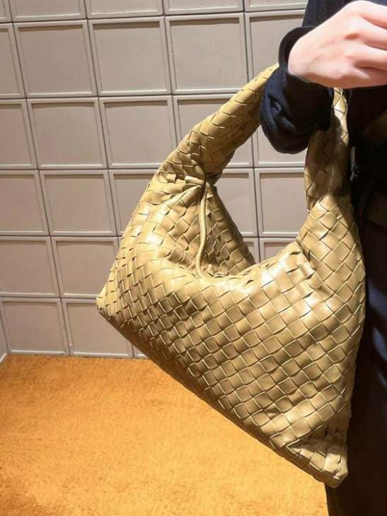 Picture of Bottega Veneta Handbags _SKUfw184064437fw